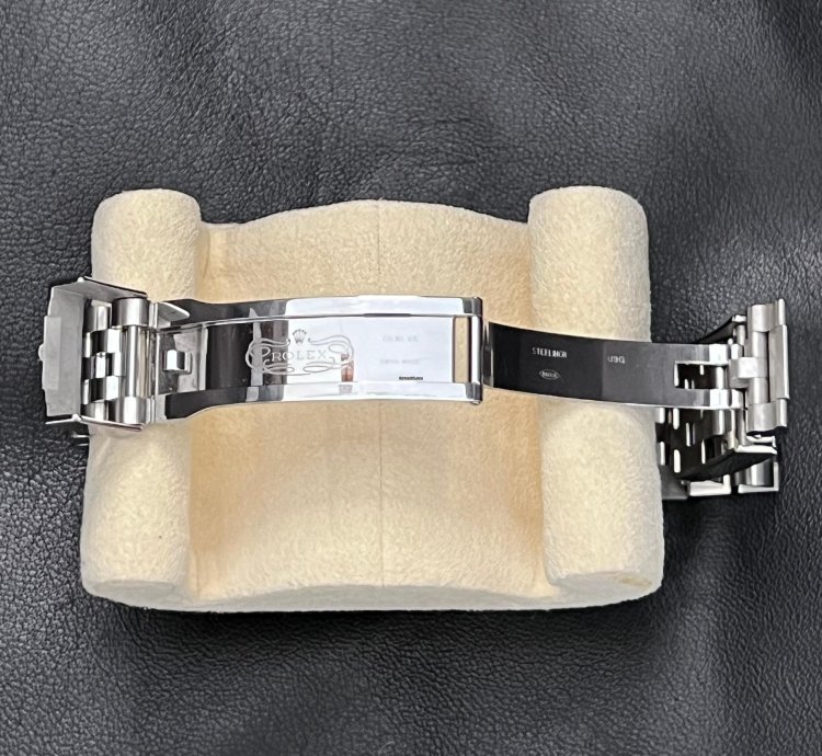 Rolex Gmt-master Ii Pepsi Gmt Jubilee Bracelet 2021 Mint 126710blro