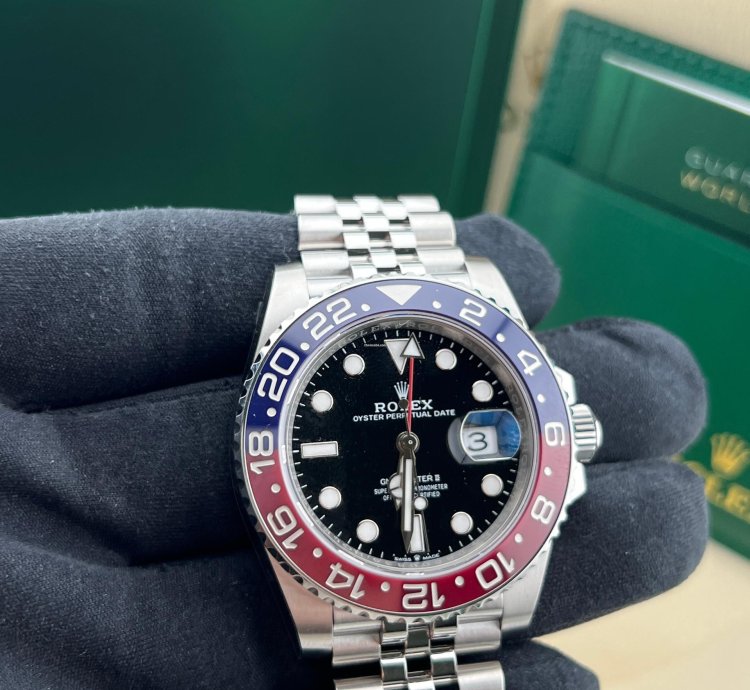 Rolex Gmt-master Ii Pepsi Jubile