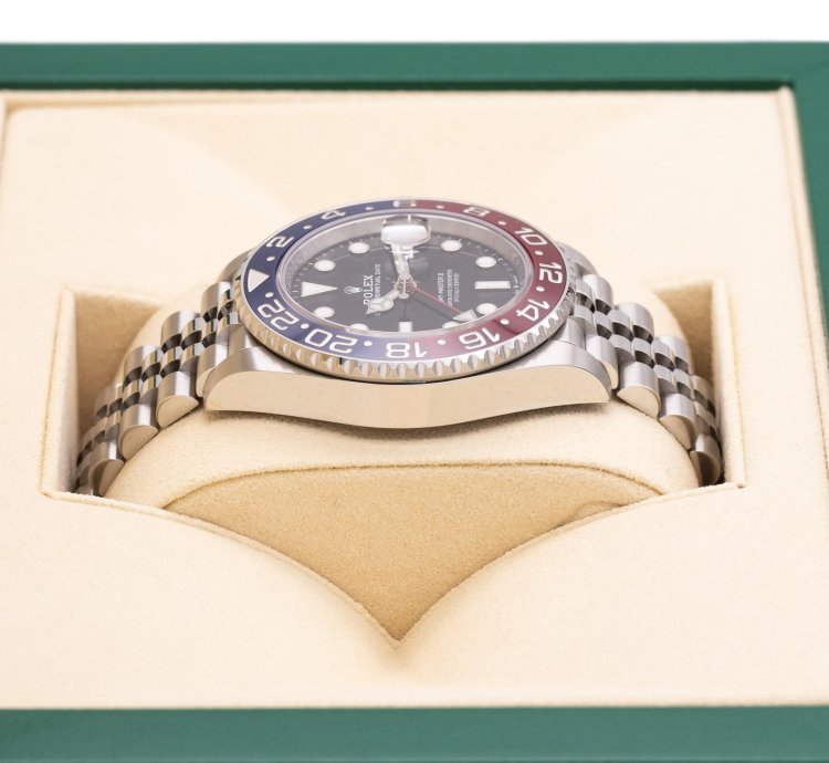 Rolex Gmt-master Ii Pepsi Lc100 New Unworn Box And Papers 2019 126710blro