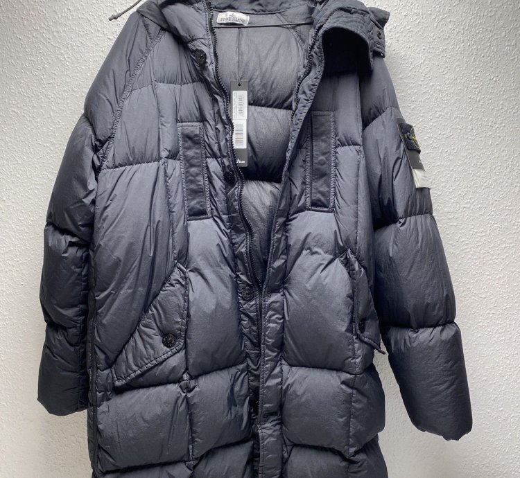 Garment Dyed Crinkel Reps Down Jacket With Defeats