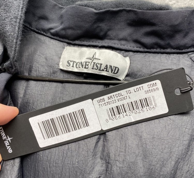 Garment Dyed Crinkel Reps Down Jacket With Defeats