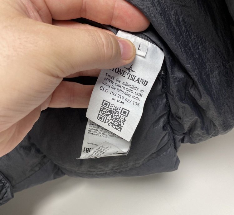 Garment Dyed Crinkel Reps Down Jacket With Defeats