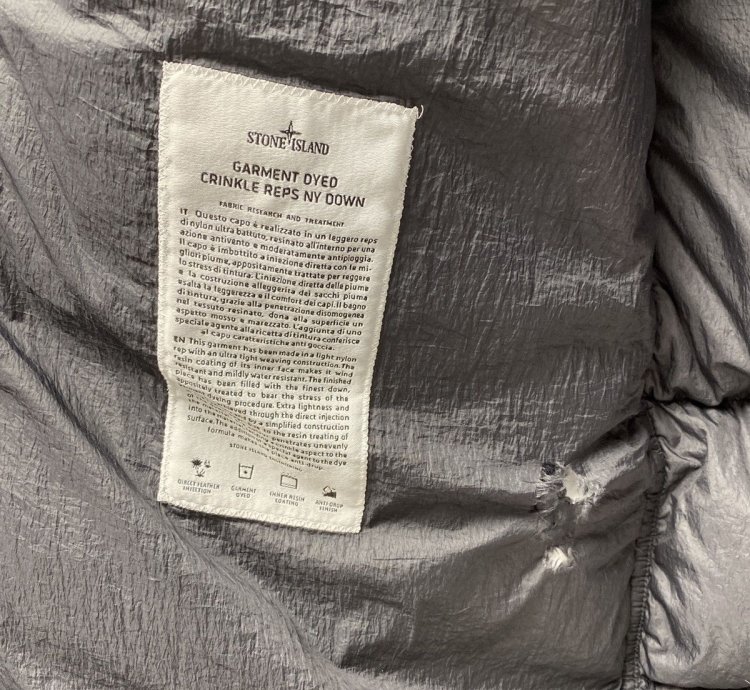 Garment Dyed Crinkel Reps Down Jacket With Defeats