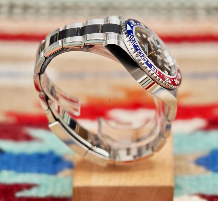 Rolex Gmt-master Ii Pepsi Oyster 126710blro New 2021