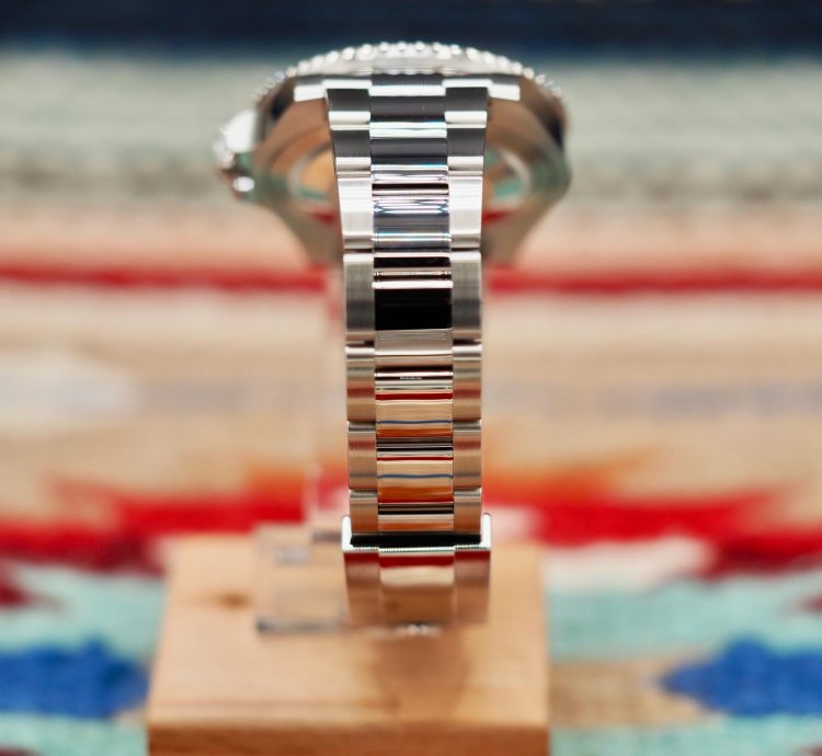 Rolex Gmt-master Ii Pepsi Oyster 126710blro New 2021