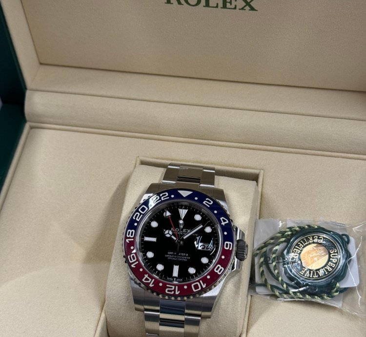 Rolex Gmt-master Ii Pepsi Oyster 2024