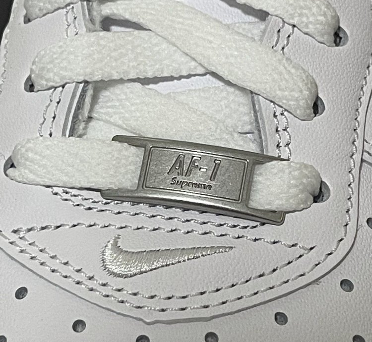 Nike Air Force 1 Low Supreme White Size 10 5 Men Authentic