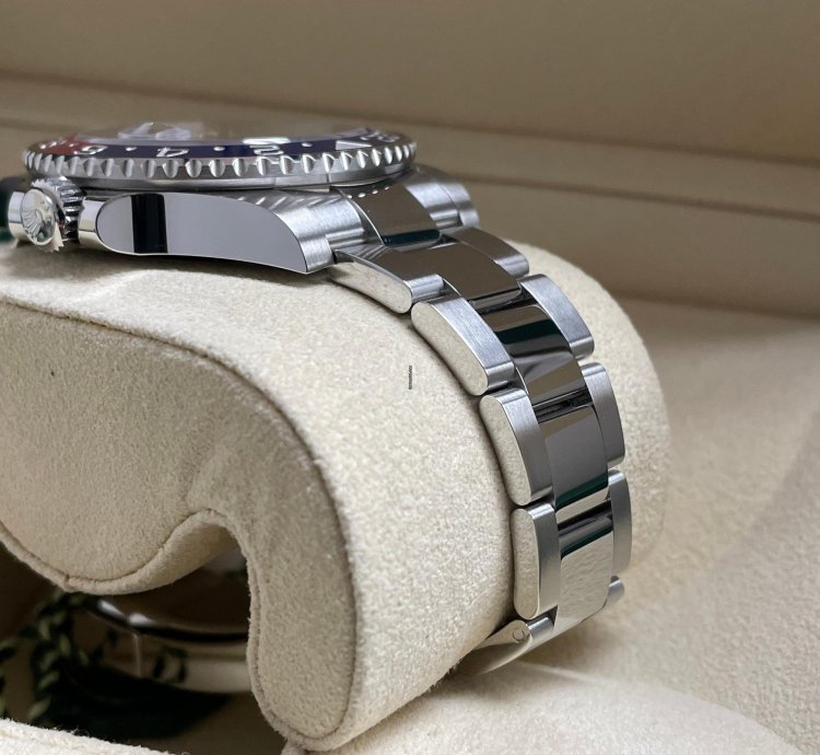 Rolex Gmt-master Ii Pepsi Oyster Bracelet 126710blro New 2024