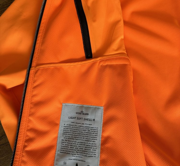 Light Soft Shell -