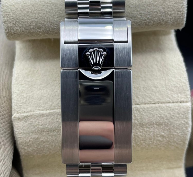 Rolex Gmt-master Ii Pepsi Unworn