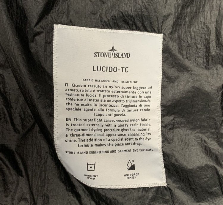 Lucido-tc Nylon Resin-finished Packable Jacket