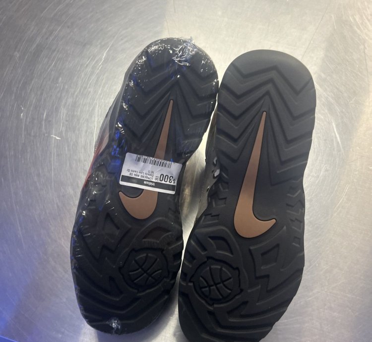 Nike Sb Darwin Low Supreme