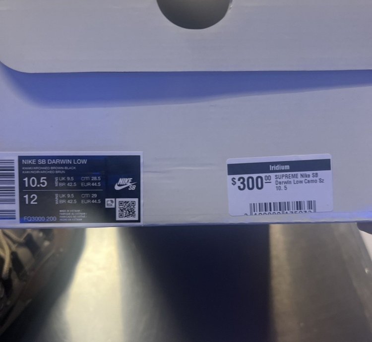 Nike Sb Darwin Low Supreme