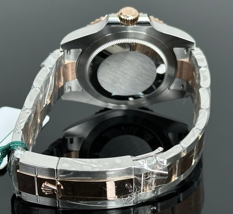Rolex Gmt-master Ii Root Beer Black Dial 2025
