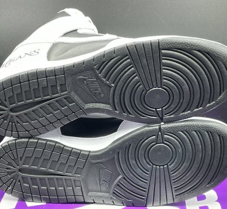 Nike Sb Dunk High Supreme By Any Means black White
