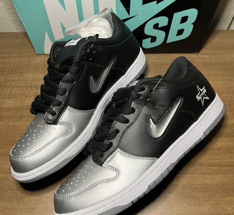 Nike Sb Dunk Low Silver Jewel