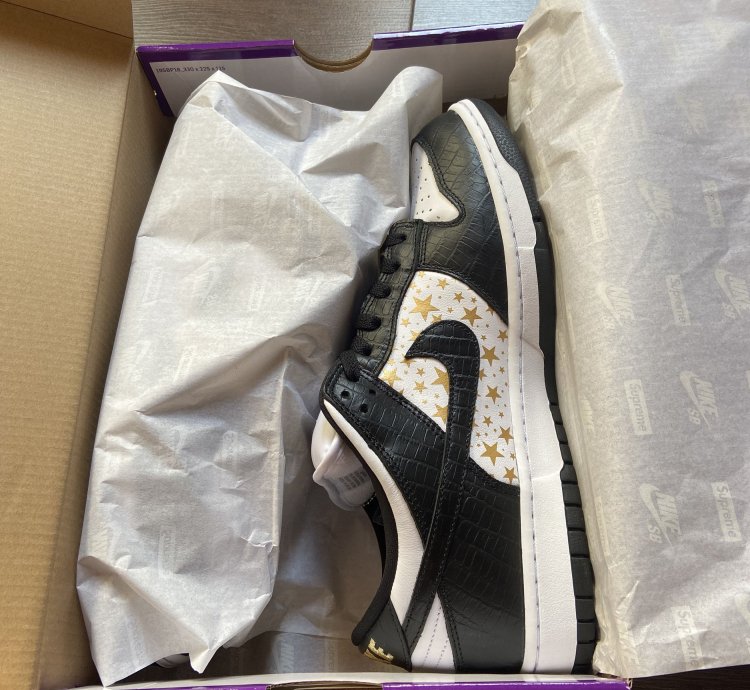 Nike Sb Dunk Low Supreme Black