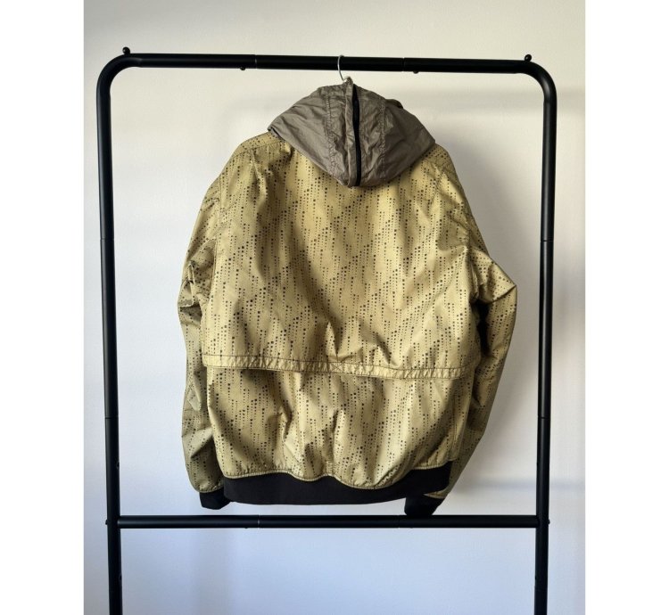 Nwt Stone Island Aw19 Shadow Project Lasered Poly-hide 2l