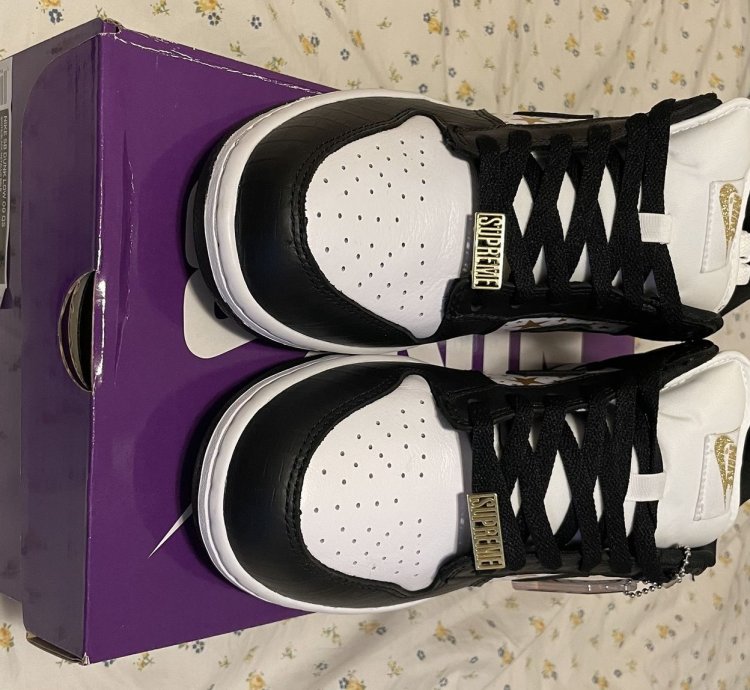 Nike Sb Dunk Low Supreme Black Size 8