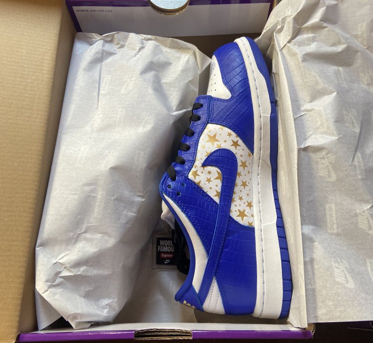 Nike Sb Dunk Low Supreme Blue