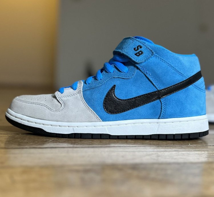 Nike Sb Dunk Mid Beavis Size 10