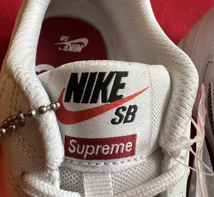 Nike Sb Gato Supreme White