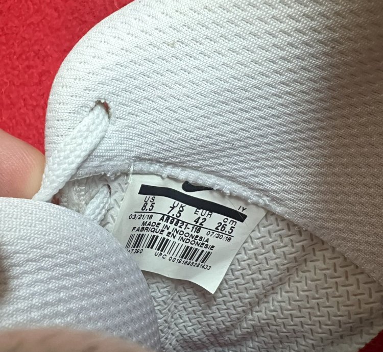 Nike Sb Gato Supreme White