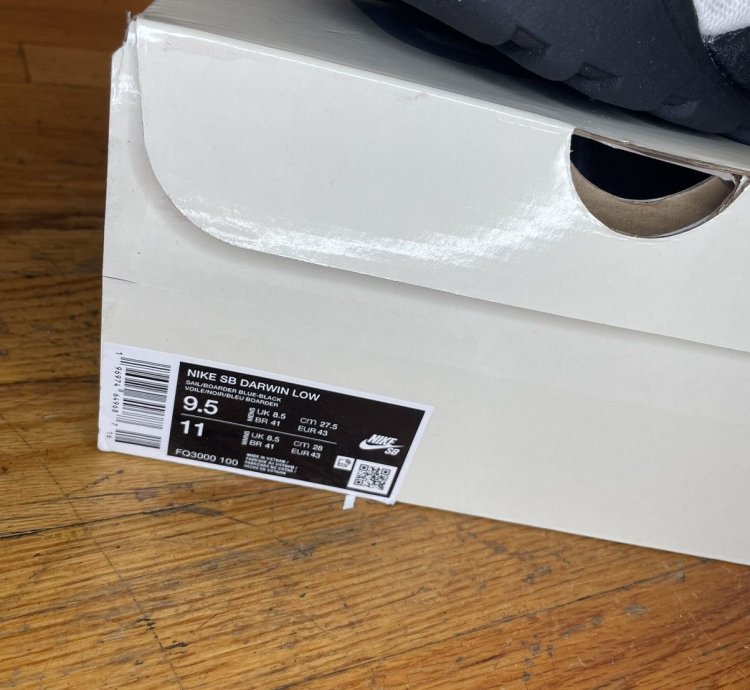 Nike Sb Supreme Darwin Low