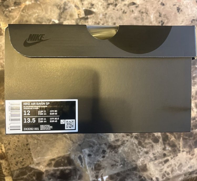 Nike Supreme Air Bakin Sp Black Gradient