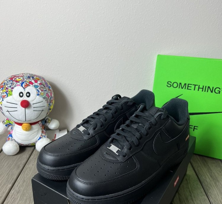 Nike Supreme Air Force 1 Low Black