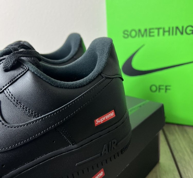 Nike Supreme Air Force 1 Low Black