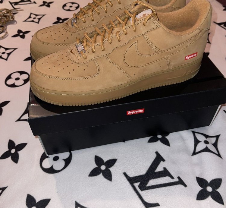 Nike Supreme Air Force 1 Low Brown Size 12