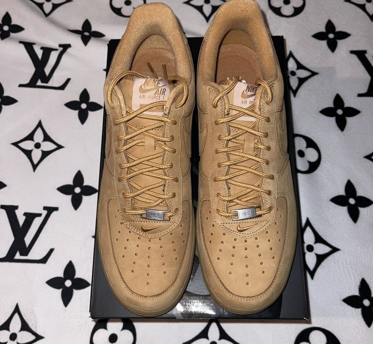 Nike Supreme Air Force 1 Low Brown Size 12