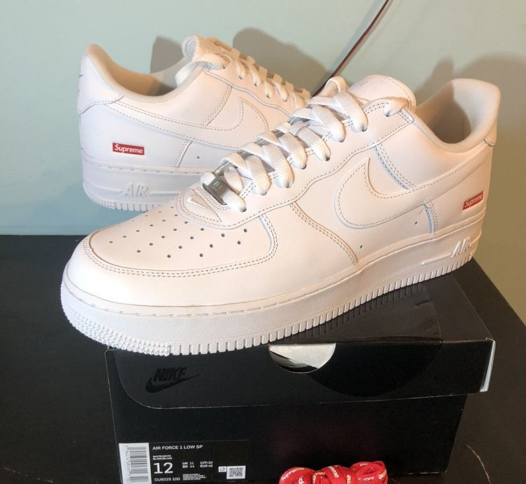 Nike Supreme Air Force 1 Low In White Size Uk 11 Us 12