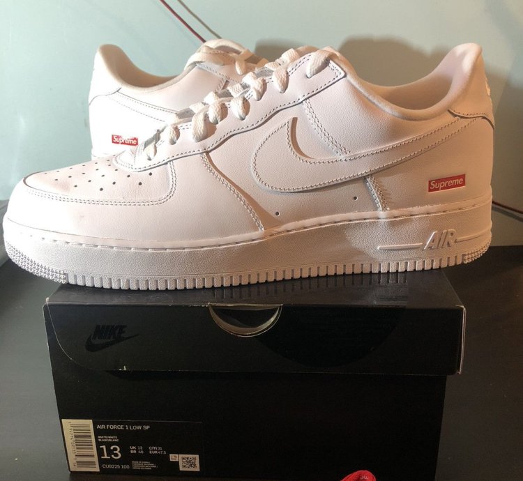 Nike Supreme Air Force 1 Low In White Size Uk 12 Us 13