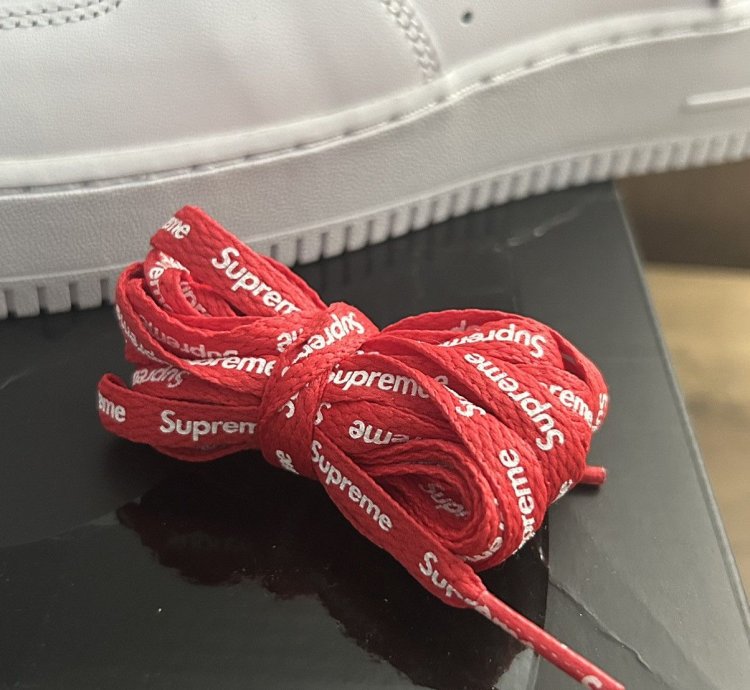 Nike Supreme Air Force 1 Low In White Size Uk 12 Us 13