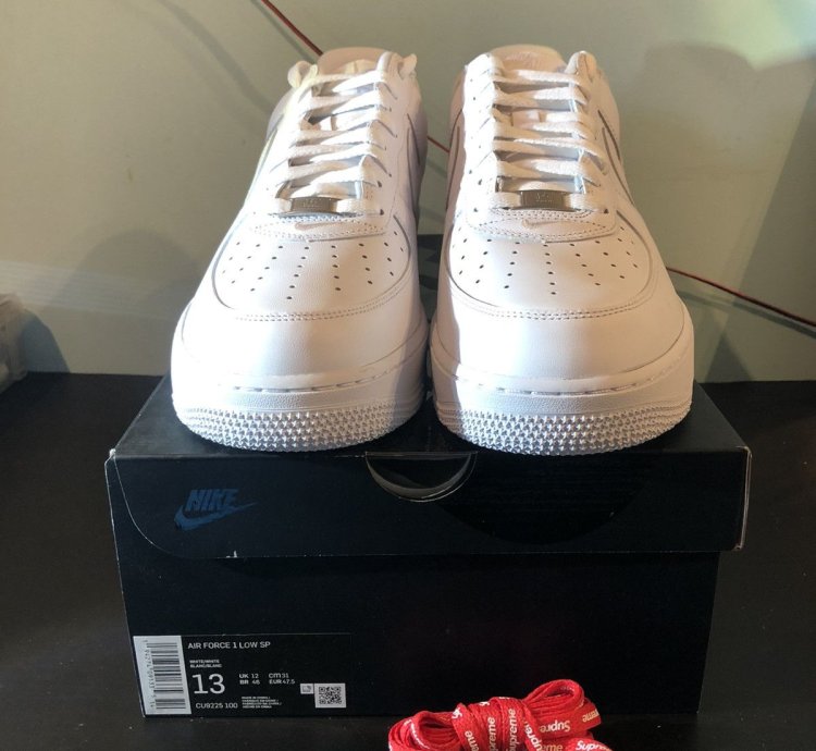 Nike Supreme Air Force 1 Low In White Size Uk 12 Us 13
