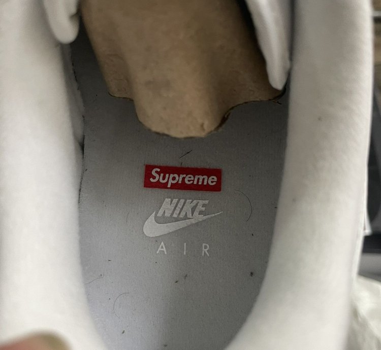 Nike Supreme Air Force 1 Low White