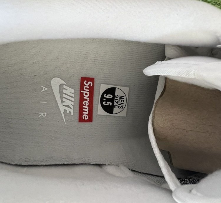Nike Supreme Air Force 1 Size 9 5 Brand New