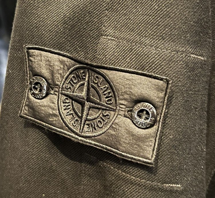 Stone Island 40201 Jacket In Black Purple