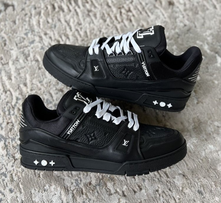 Louis Vuitton Monogram Trainer Sneakers