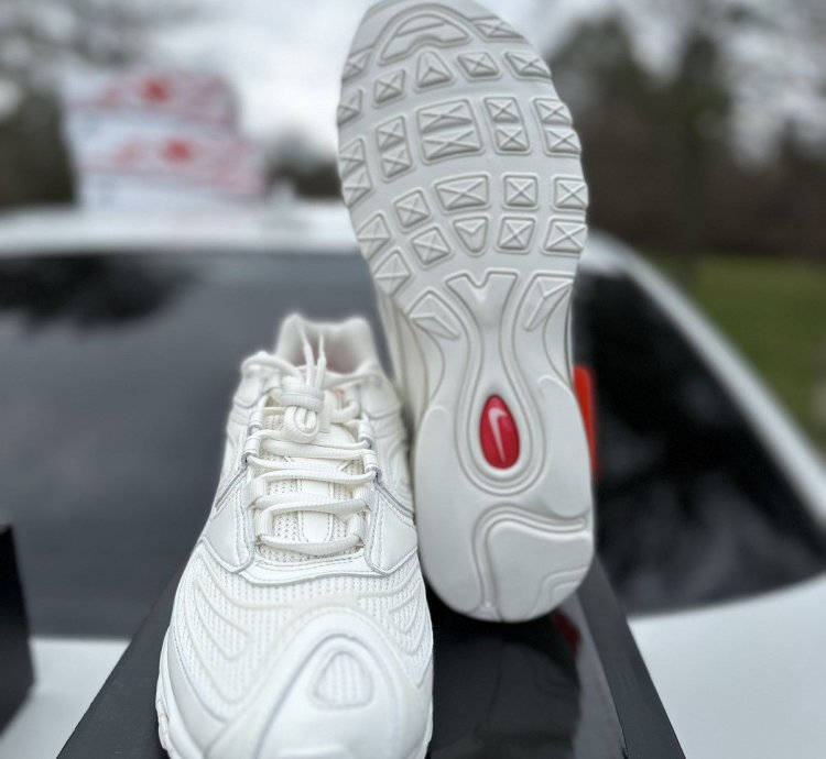 Nike Supreme Air Max 98