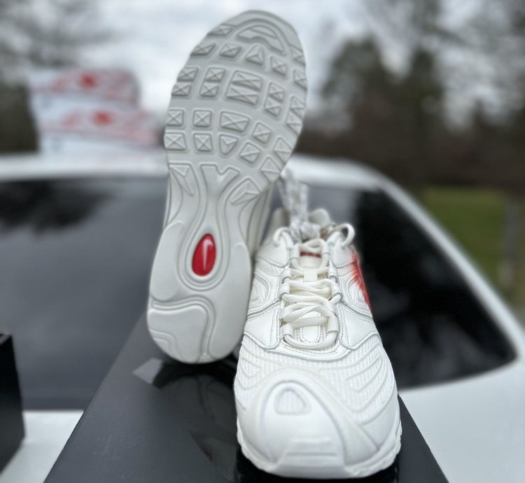 Nike Supreme Air Max 98