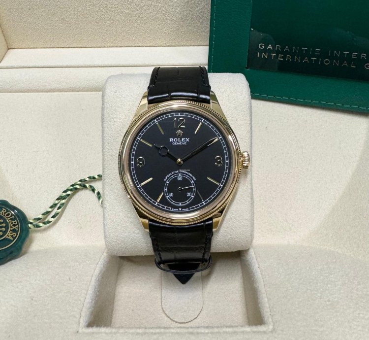 Rolex 1908 Yellow Gold Black Dial Full Set 2024