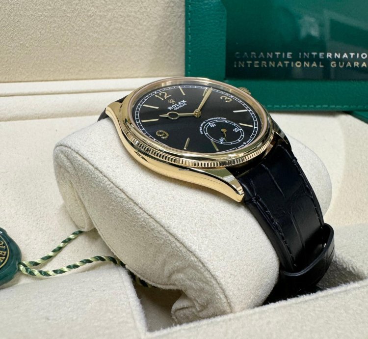Rolex 1908 Yellow Gold Black Dial Full Set 2024