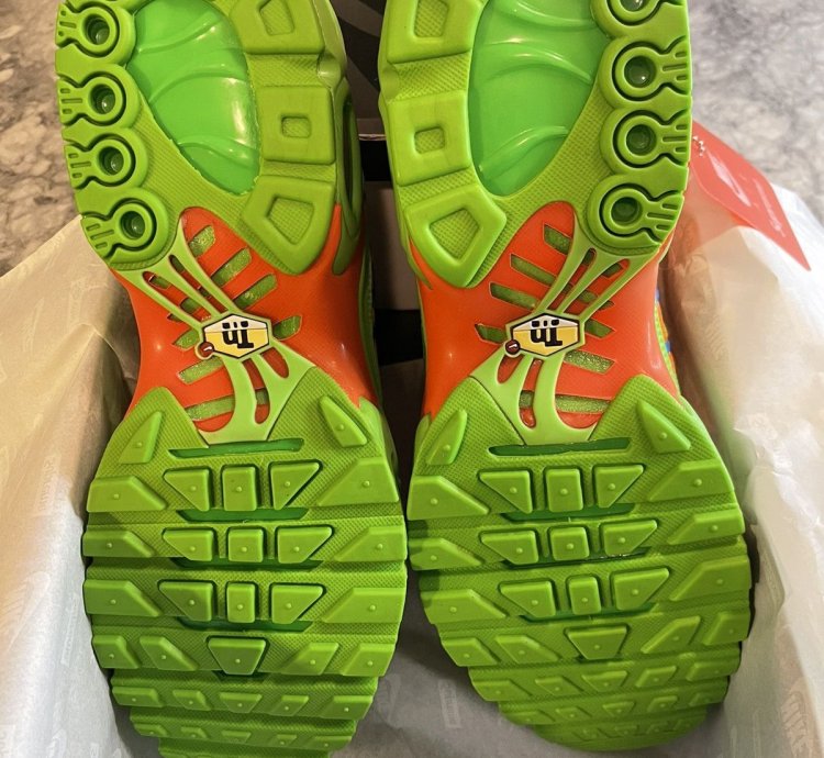 Nike Supreme Air Max Plus Mean Green