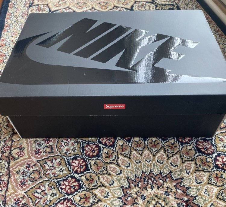 Nike Supreme Air Zoom 95 Black