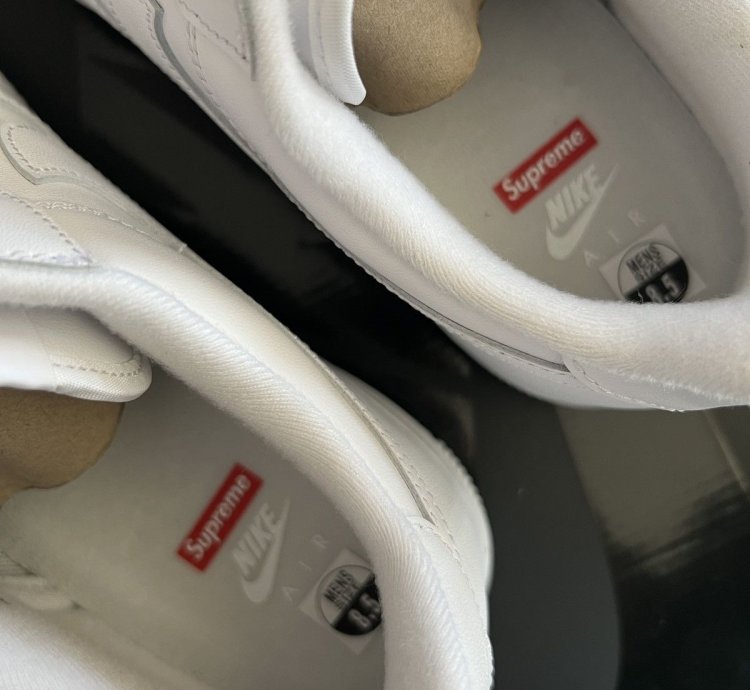 Nike Supreme Airforce 1 White Size 8 5