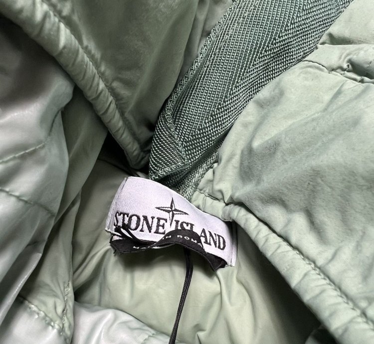 Stone Island 44132 Naslan Light Watro Down Jacket