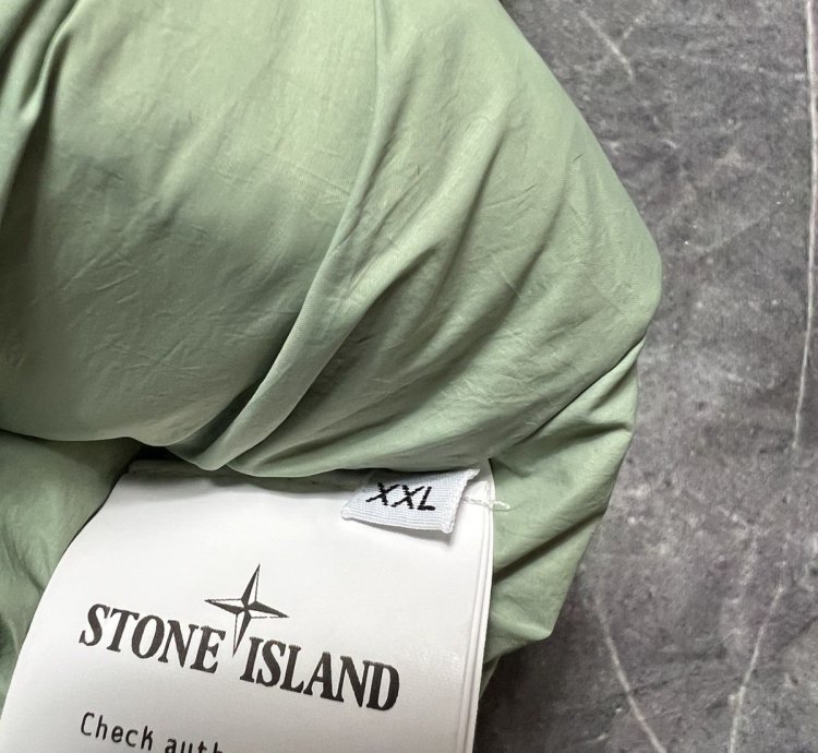 Stone Island 44132 Naslan Light Watro Down Jacket